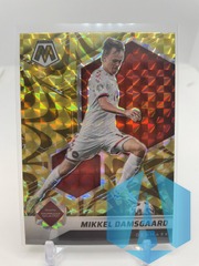 2021 Panini Mosaic FIFA Road to World Cup Reactive Gold Prizm Mikkel Damsgaard #154